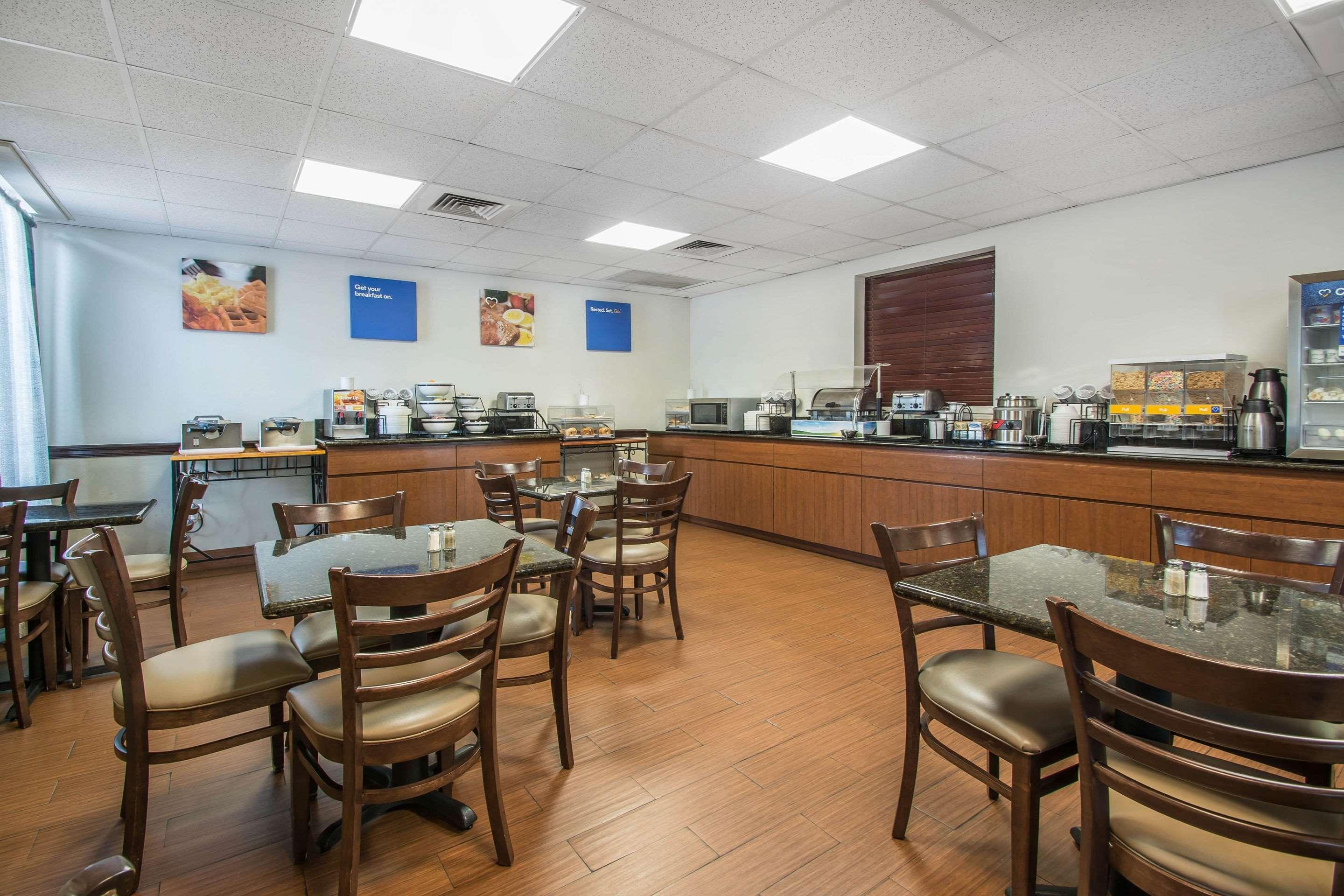 劳德代尔堡西收费高速公路凯富套房酒店 Lauderdale Lakes 外观 照片